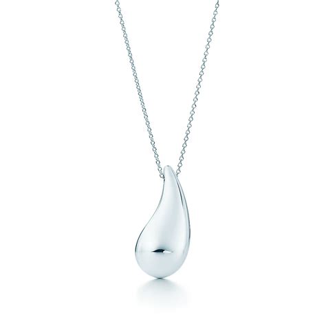 tiffany elsa peretti teardrop necklace